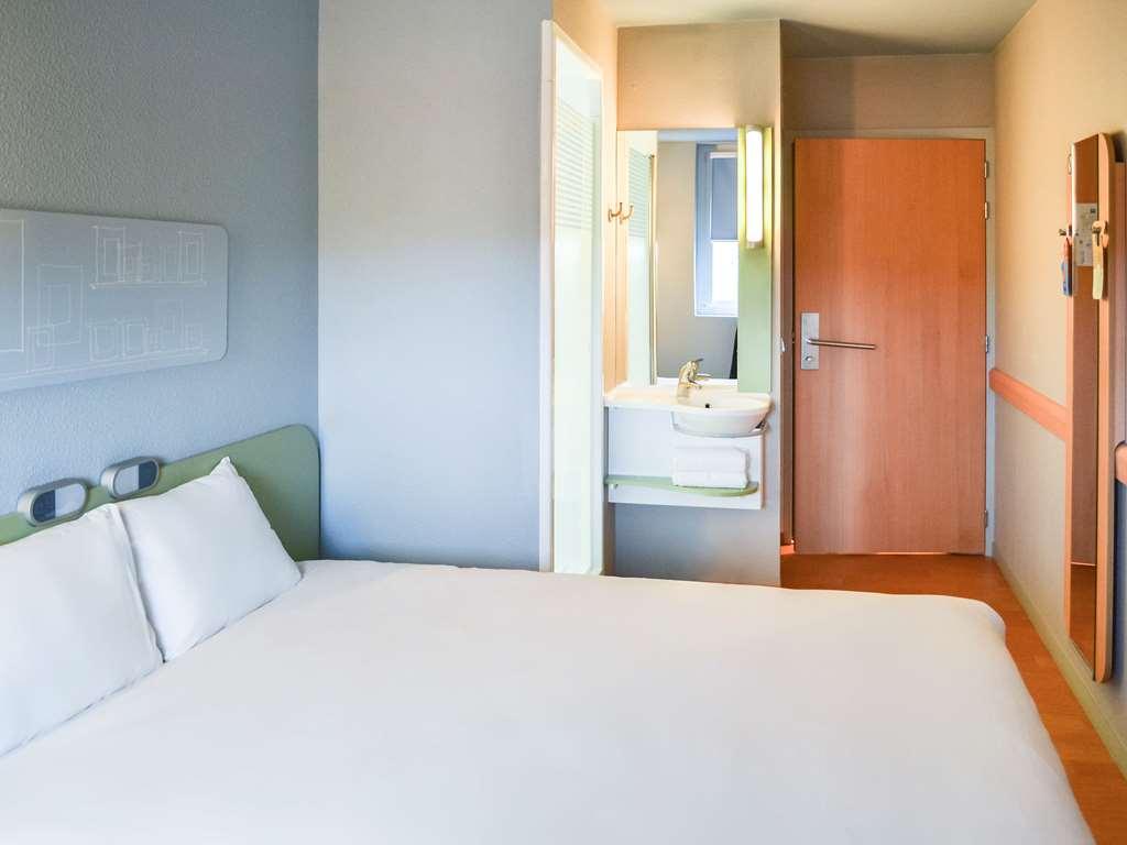 Ibis Budget Paris Porte De Vanves Habitación foto